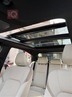 تۆیۆتا کامری